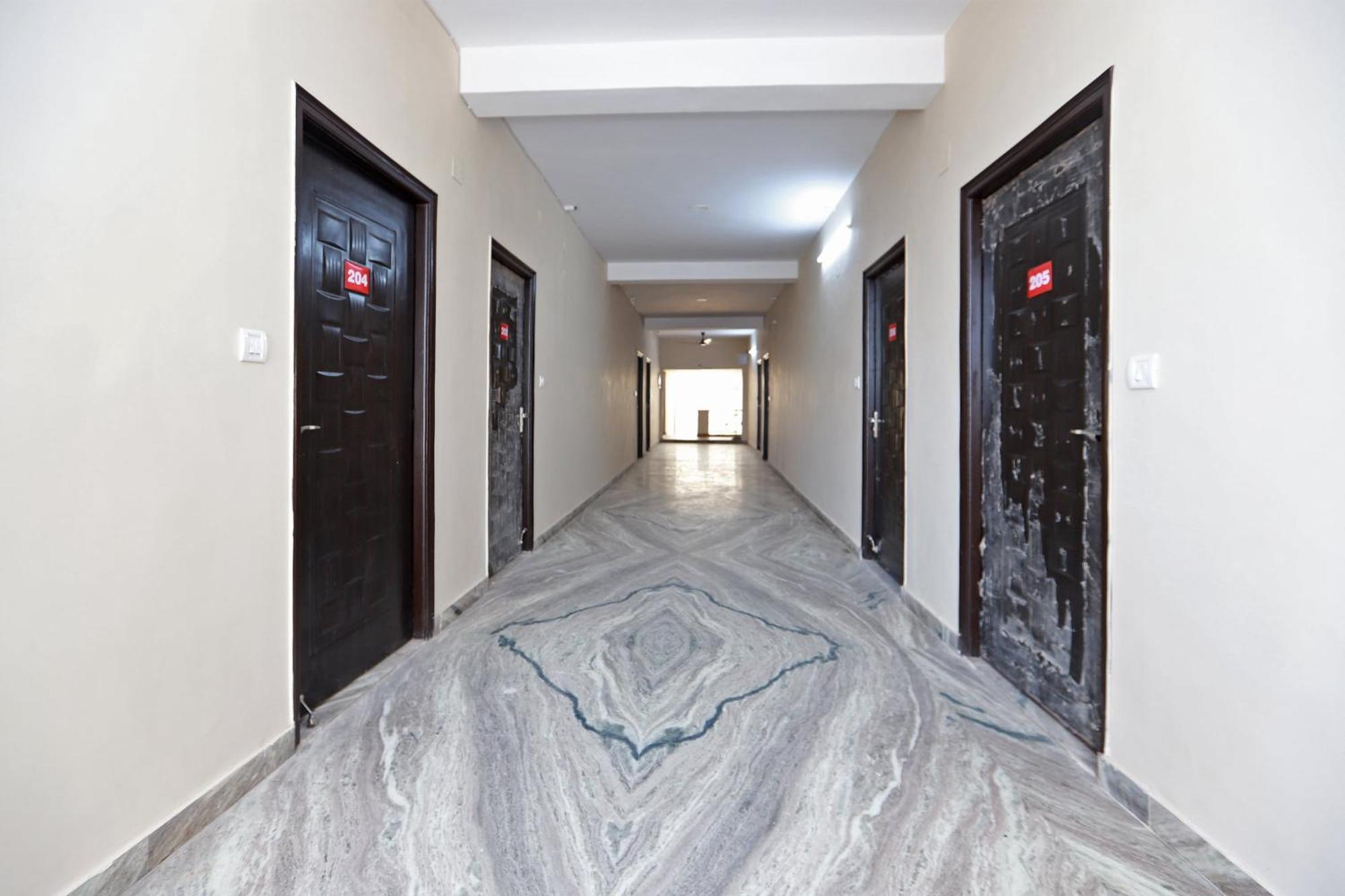Hotel O Silverline Residency 파리다바드 외부 사진