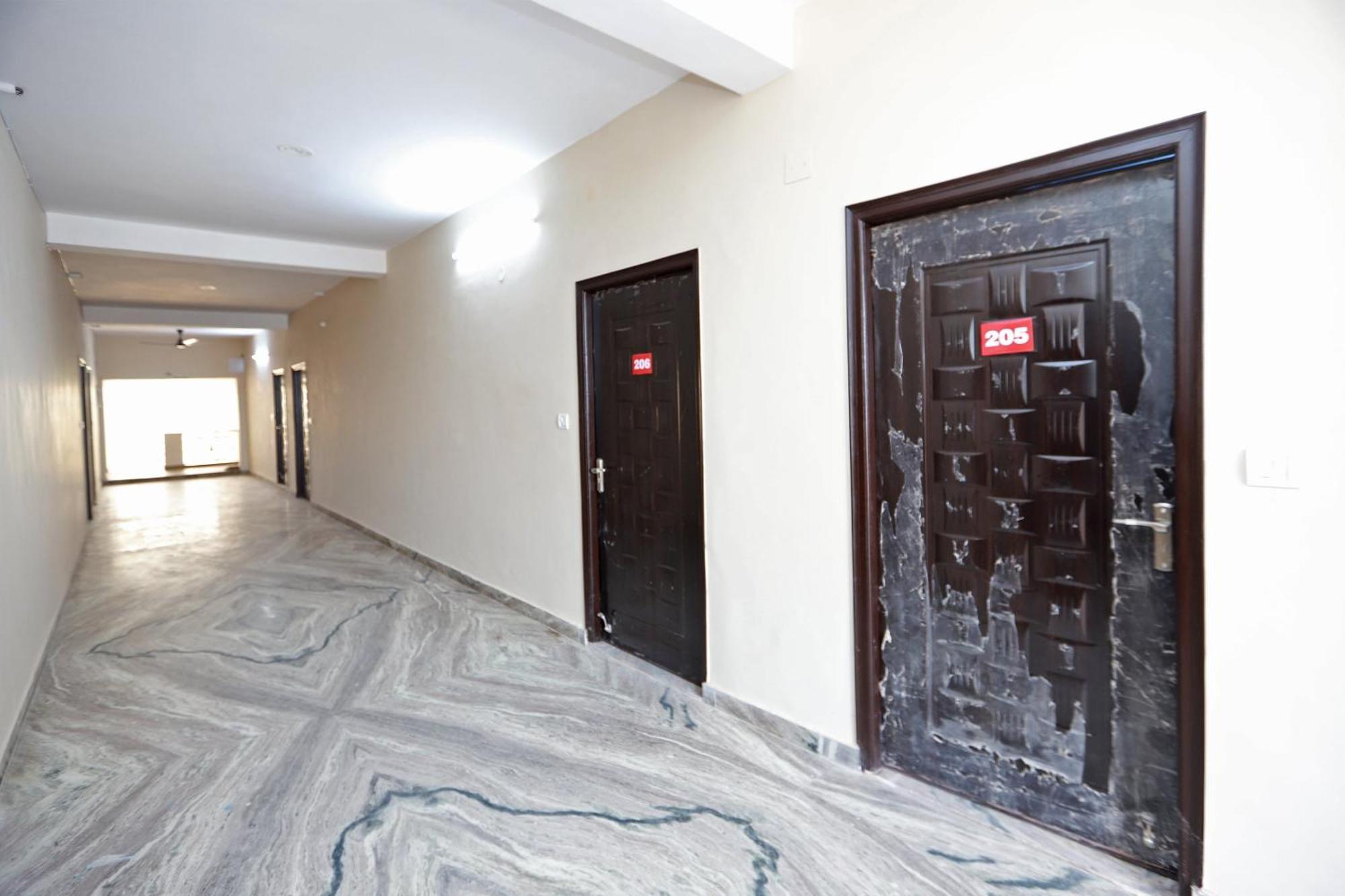 Hotel O Silverline Residency 파리다바드 외부 사진